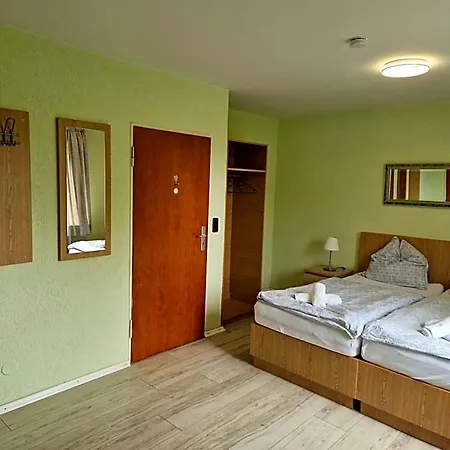Otel Pb 3*